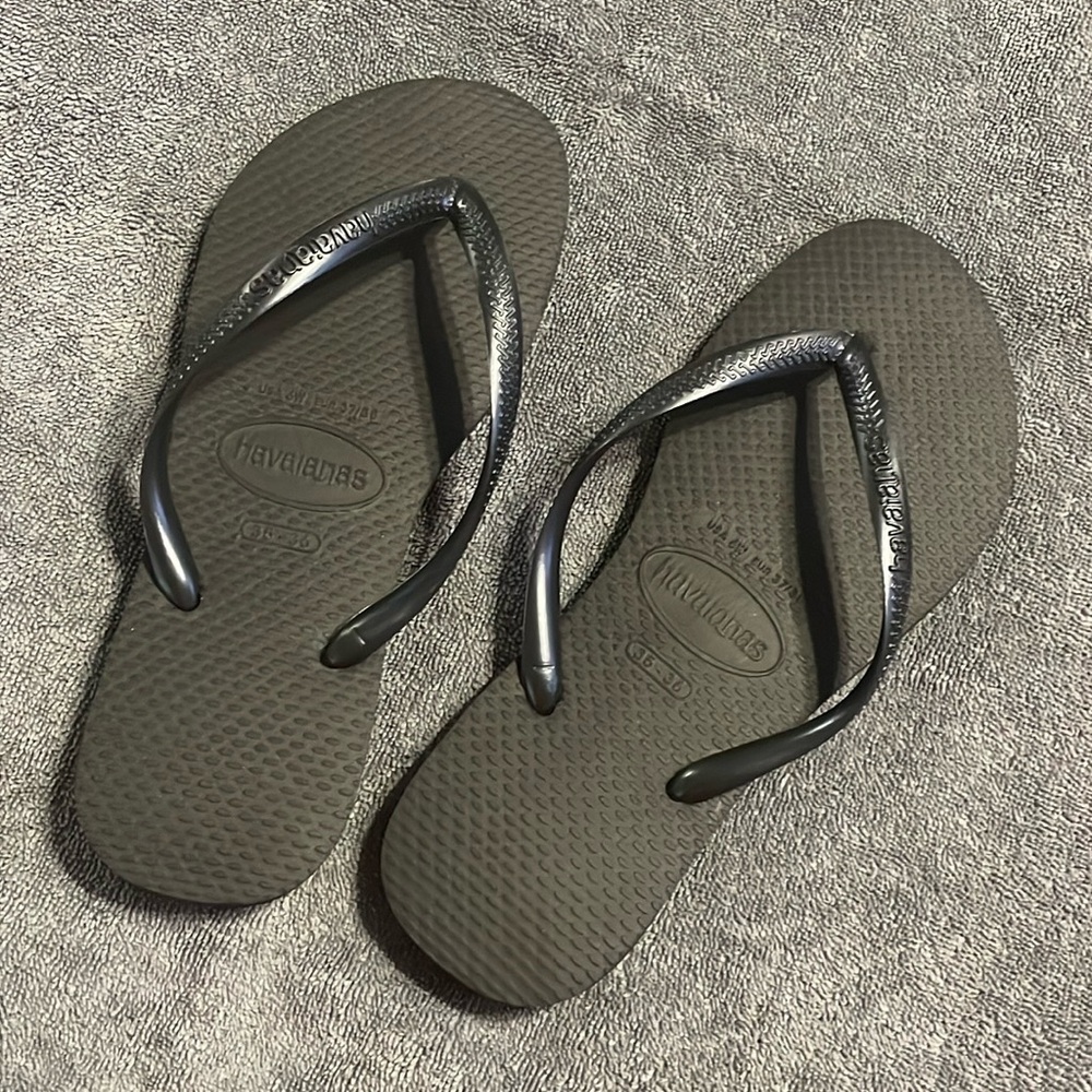 Havaianas Black Women’s flip flop size 6W US - Picture 1 of 8